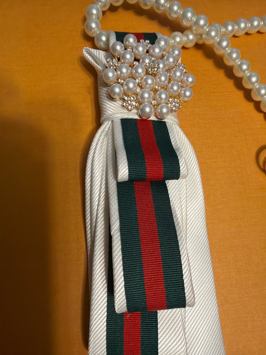 Fashion women’s tie