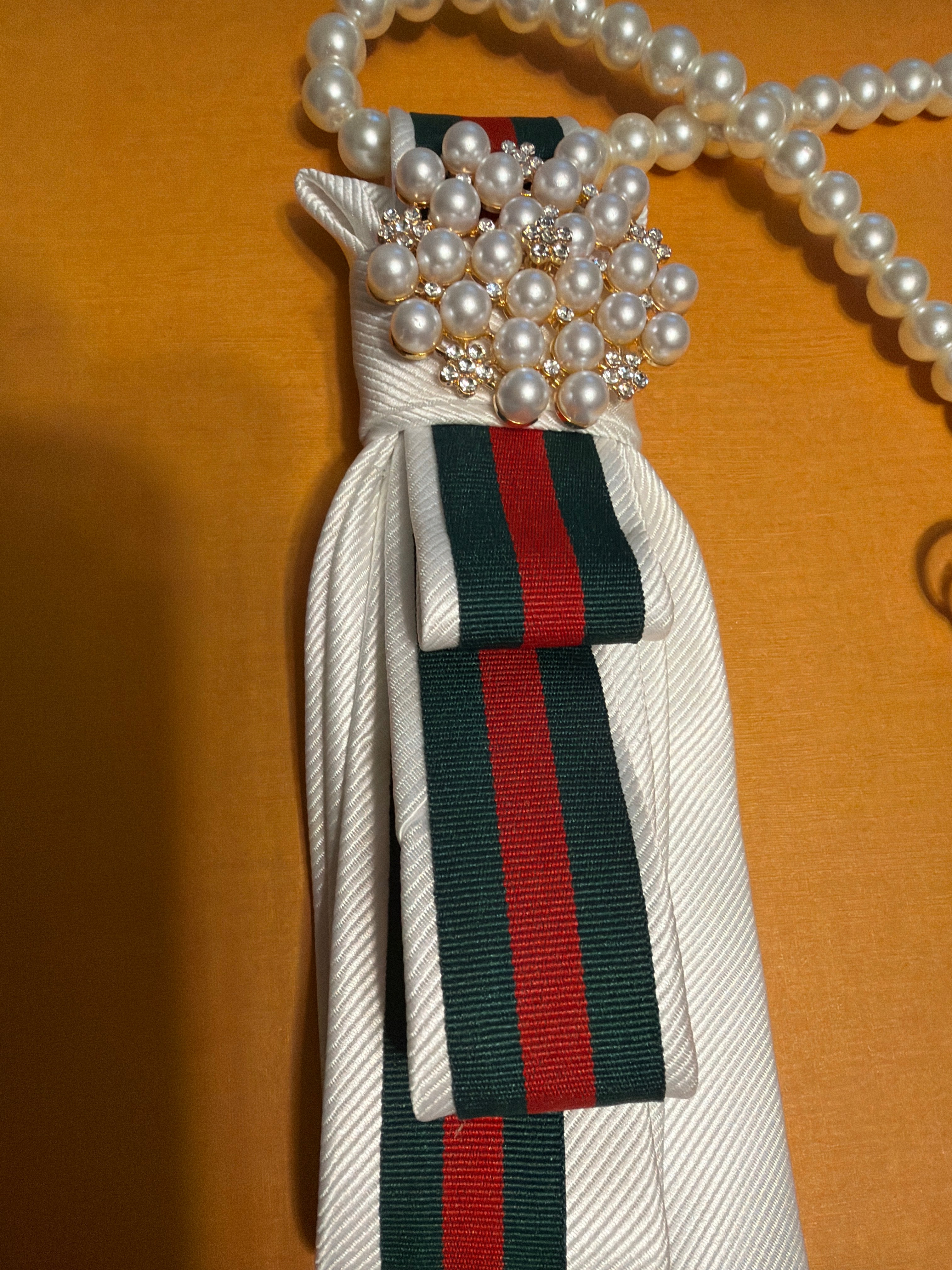 Fashion women’s tie