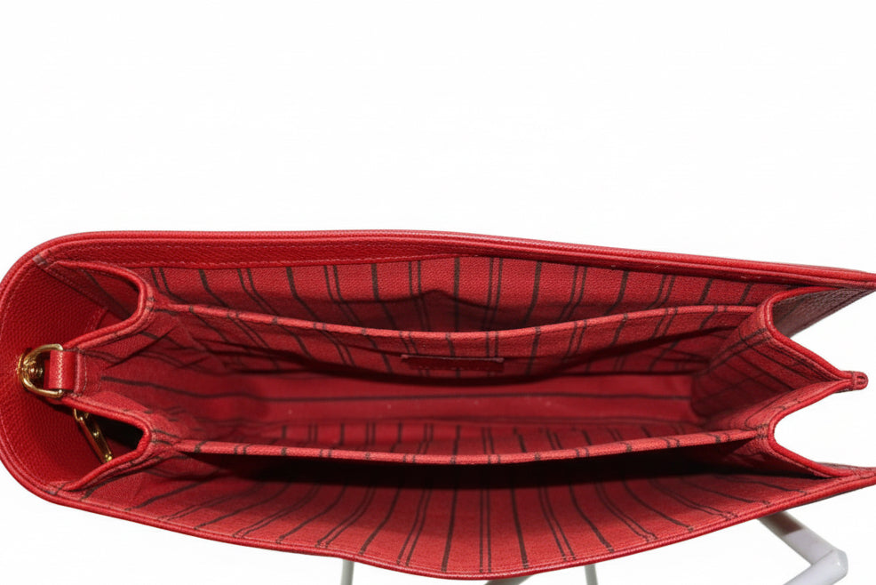Louis Vuitton Metis crossbody bag