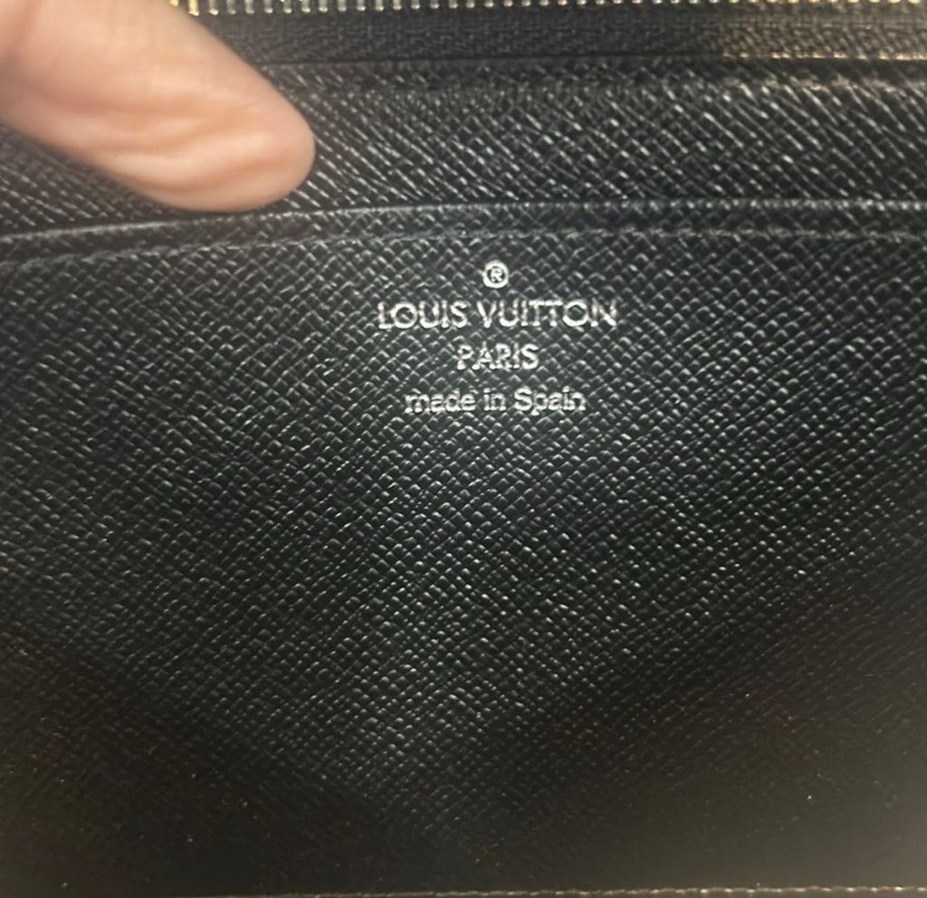 Louis Vuitton kabuki limited edition wallet