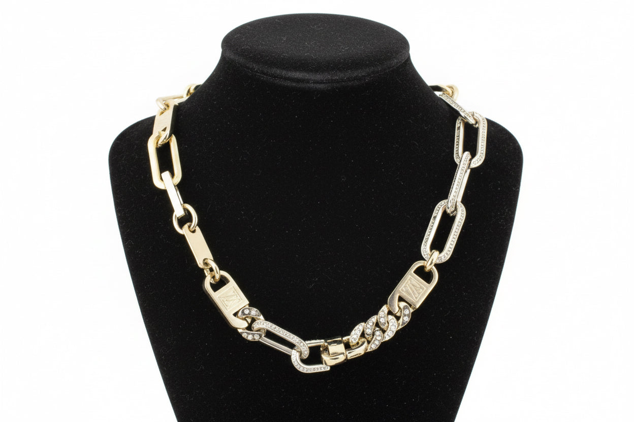 Louis Vuitton curb crystal chain