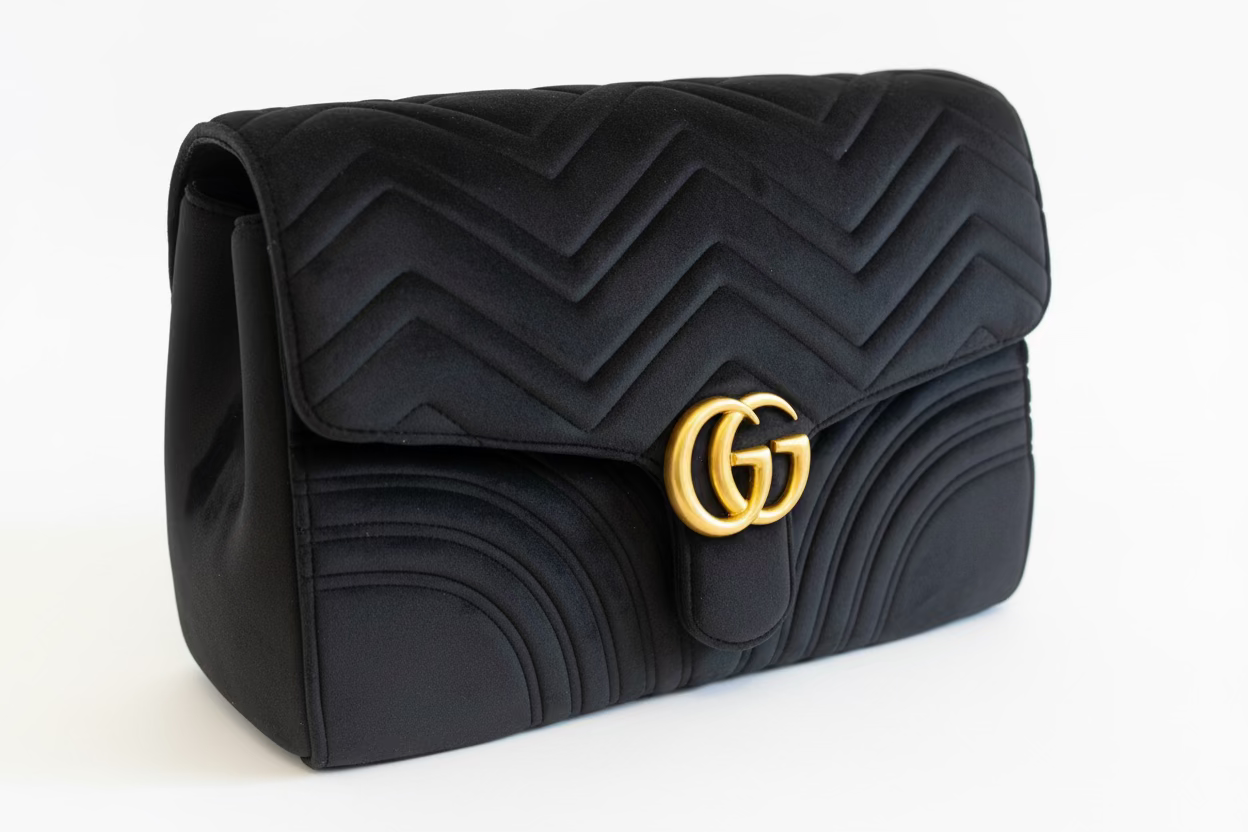 Gucci Marmont clutch velvet