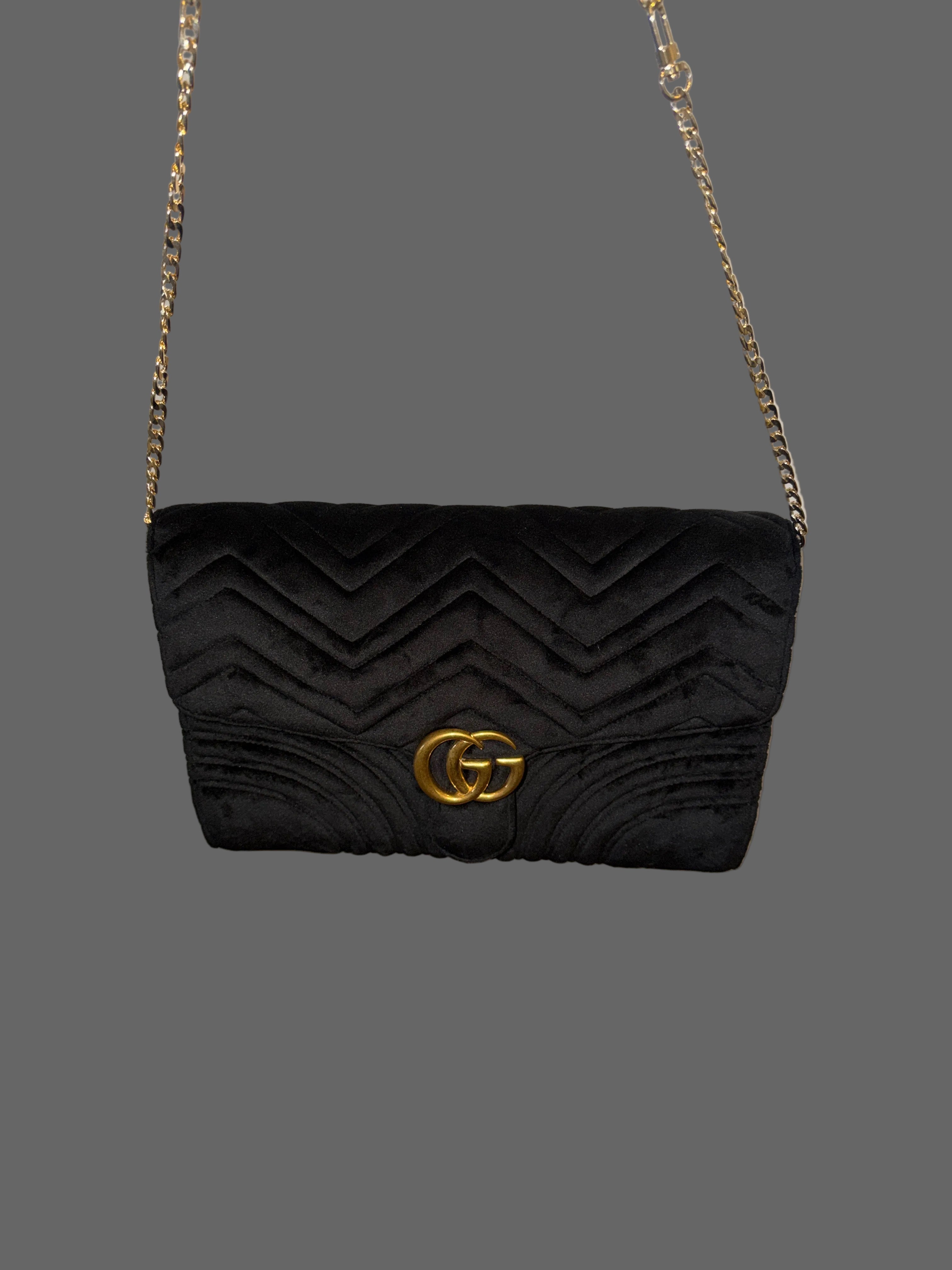 Gucci Marmont clutch velvet
