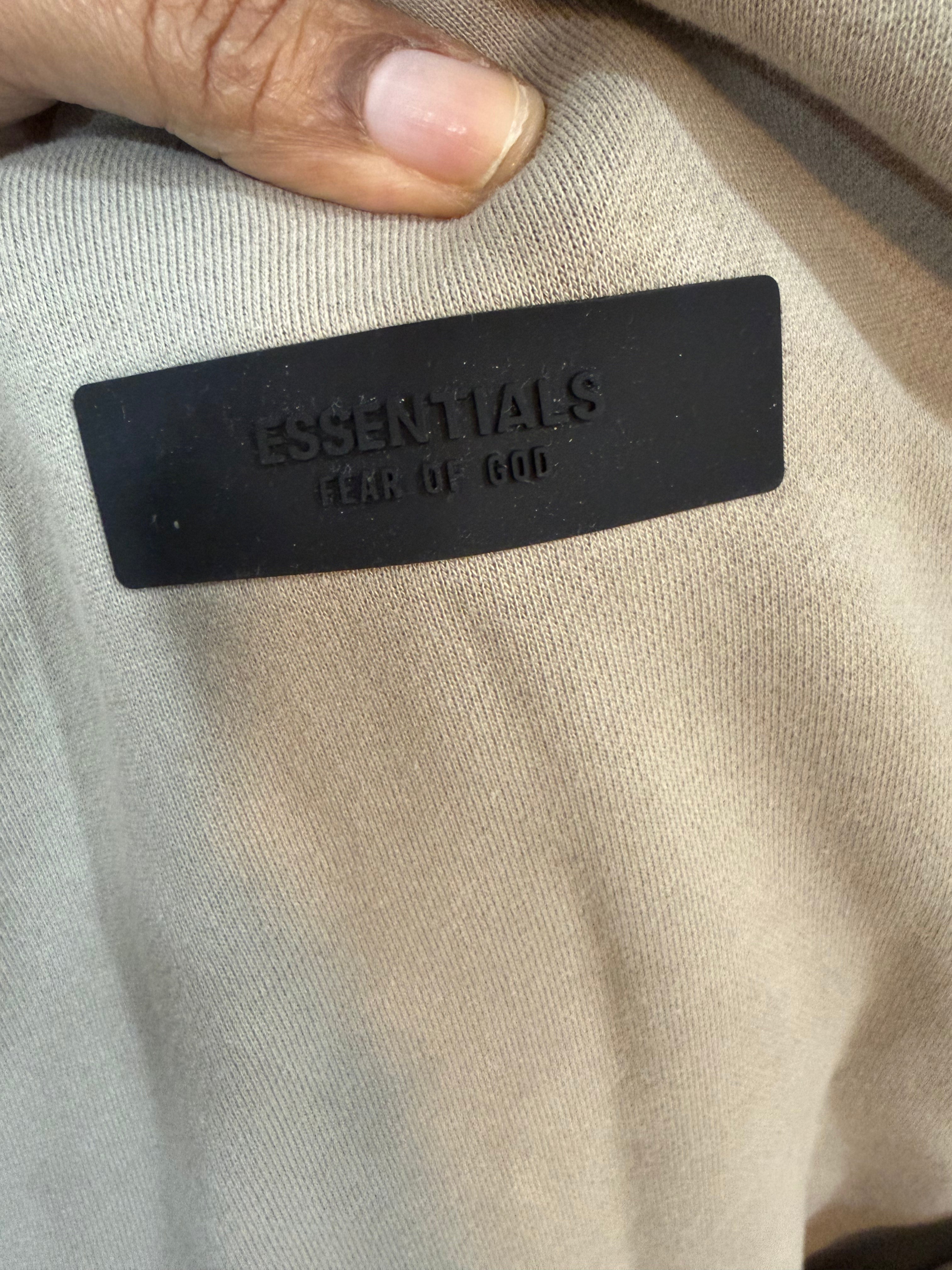 Essential hoodie xl men/sold