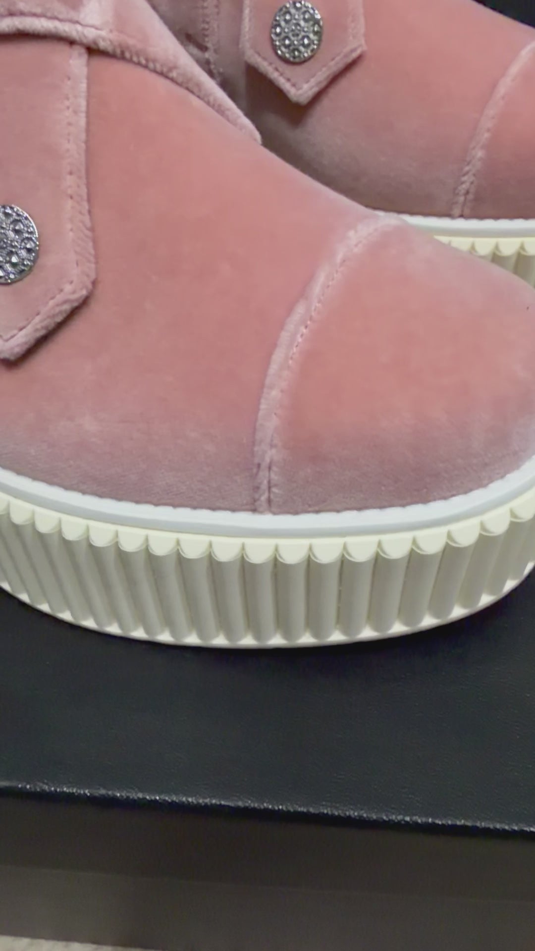 Chanel velvet platform shoes size 39